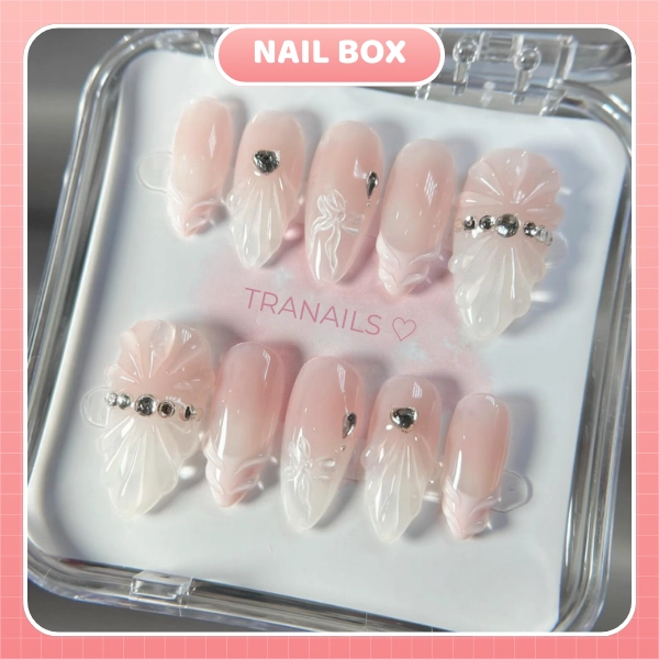 Nail box Hồng Ngọc Vân