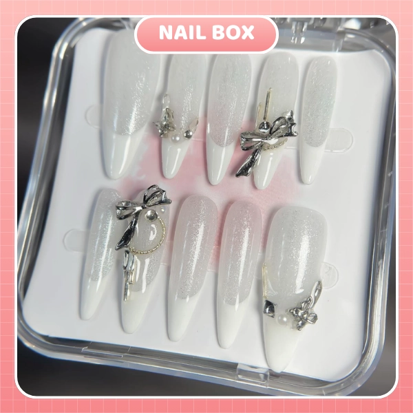 Nail box Nơ Bạc